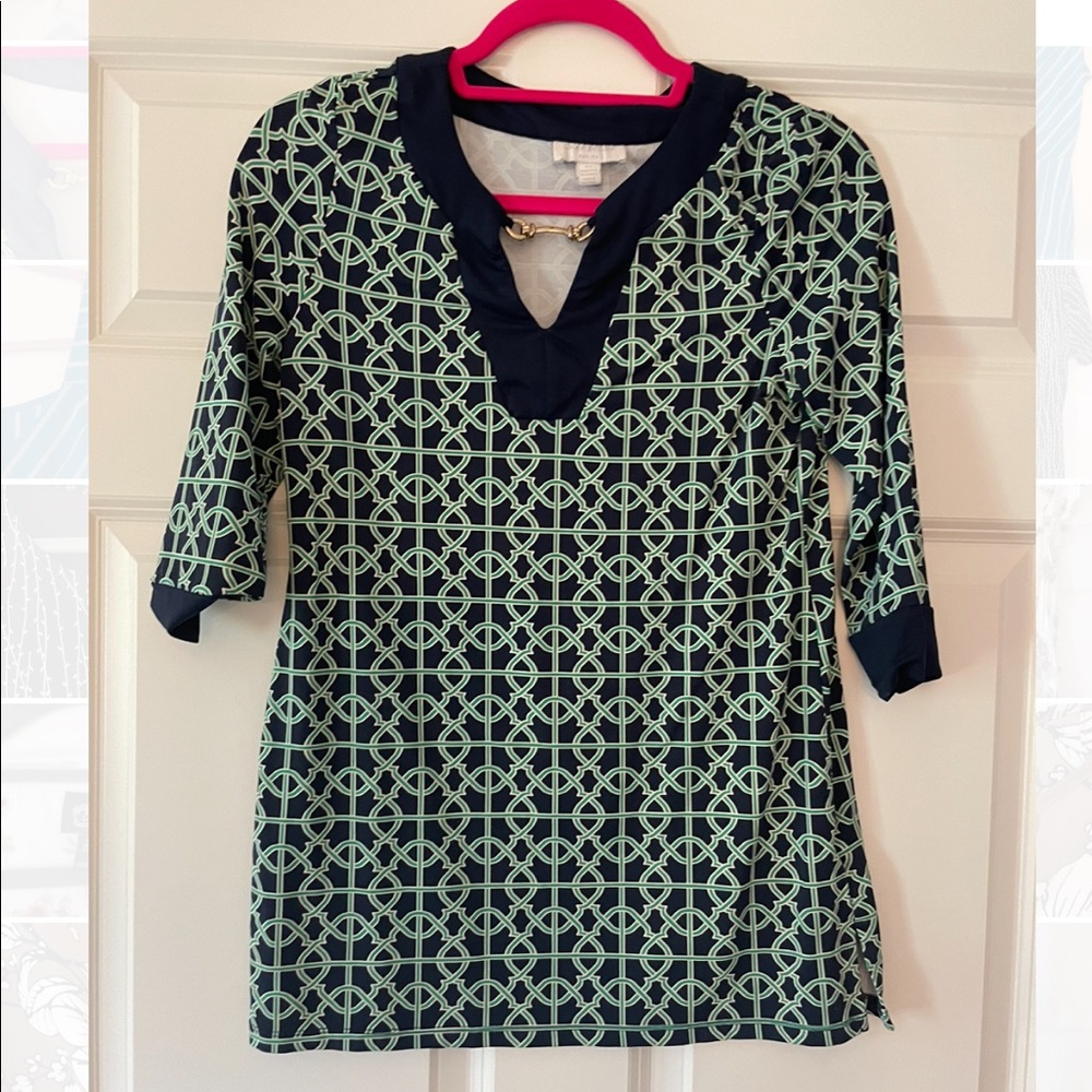 Preppy 3/4 sleeve navy and green top